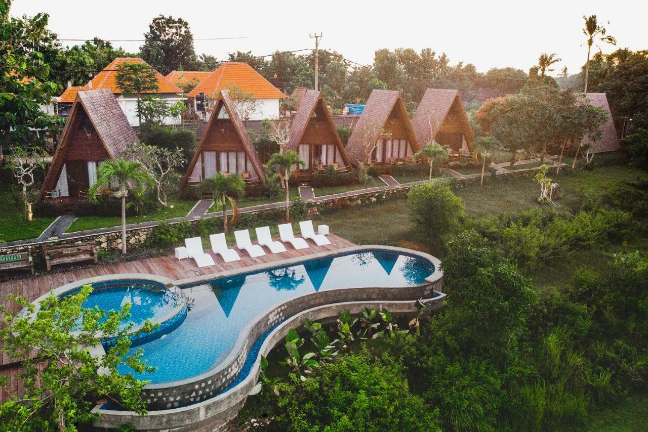 Batan Sabo & Co Hotel Toyapakeh Exterior photo